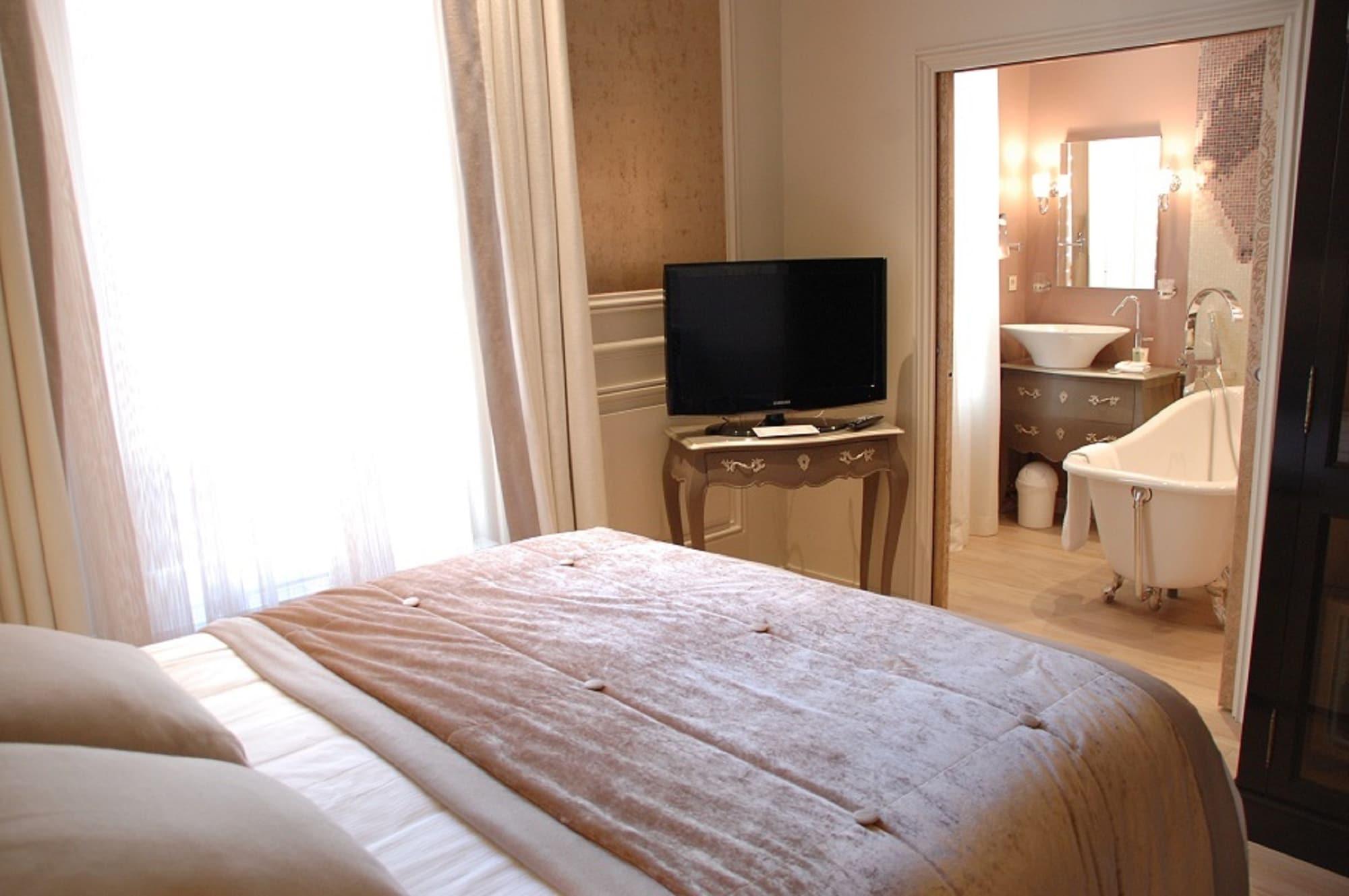 Hotel & Spa Le Grand Monarque, BW Premier Collection Chartres Bagian luar foto